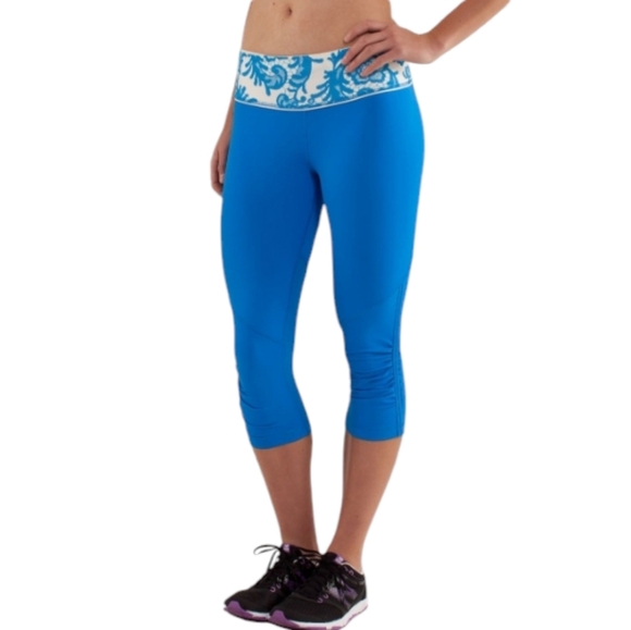Lululemon Run: For Your Life Crop Beaming in Blue Lace Pockets Size 6 - Picture 1 of 9